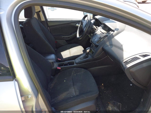 Ford FOCUS SE 2017 1FADP3F23HL286837 Image 5