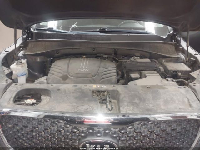 5XYPG4A58JG363749 KIA Sorento 3.3l Lx