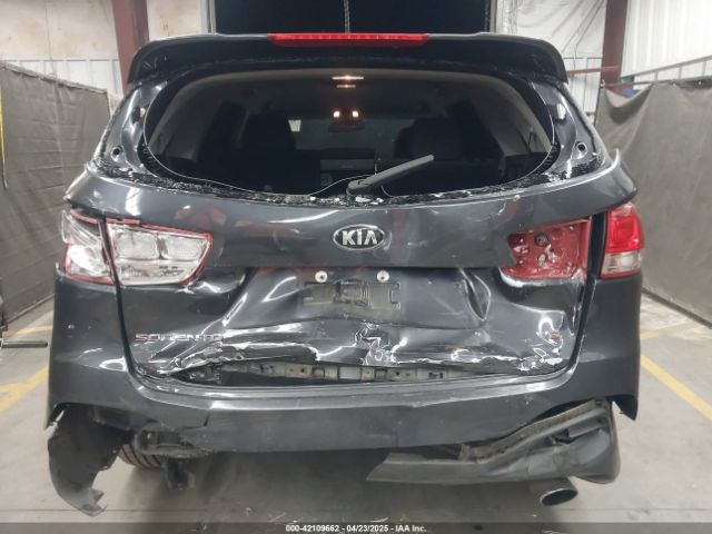 5XYPG4A58JG363749 KIA Sorento 3.3l Lx