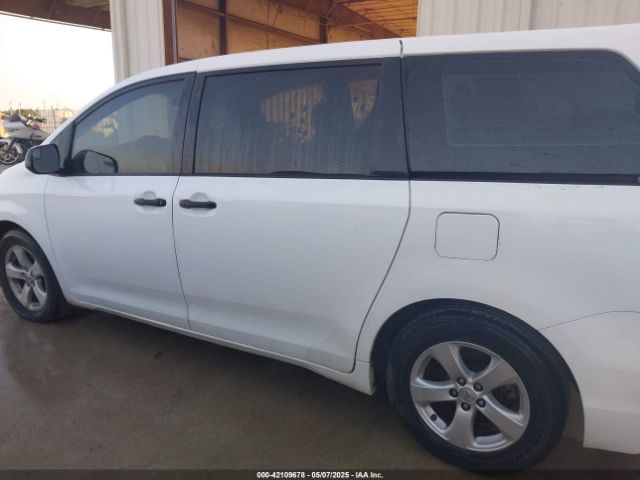 5TDZK3DC5FS657115 Toyota Sienna L 7 Passenger