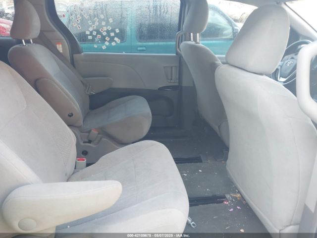 5TDZK3DC5FS657115 Toyota Sienna L 7 Passenger