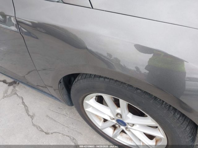 1FADP3F29FL342311 Ford FOCUS SE