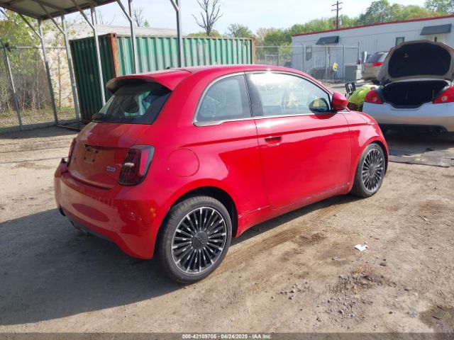 2024 FIAT 500E ZFAFFAA4XRX204218 Photo 3