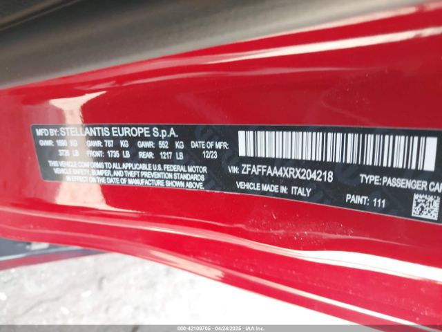 2024 FIAT 500E ZFAFFAA4XRX204218 Photo 8