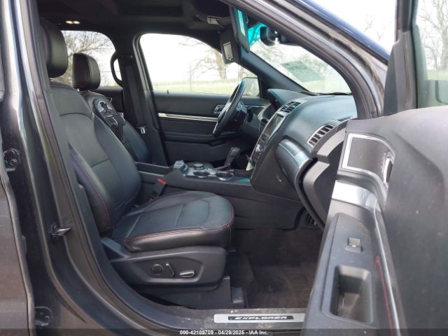 1FM5K8GT8JGB78595 Ford EXPLORER SPORT