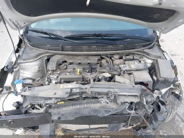 3KPA24AD8PE530662 KIA RIO LX
