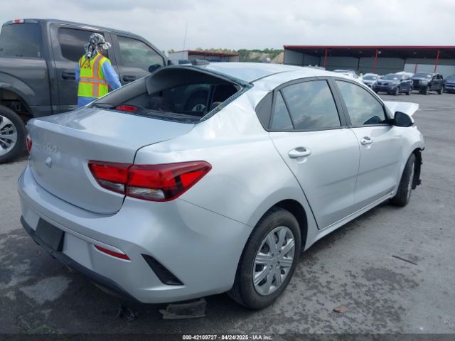 3KPA24AD8PE530662 KIA RIO LX