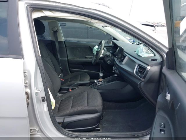 3KPA24AD8PE530662 KIA RIO LX