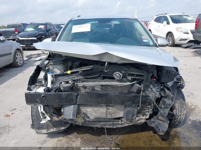 3KPA24AD8PE530662 KIA RIO LX