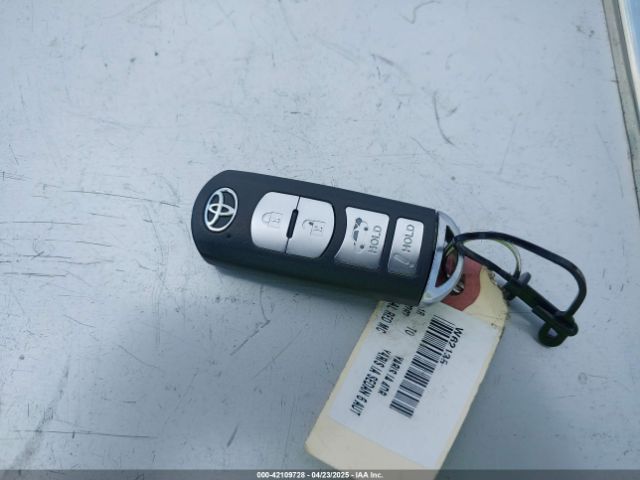 3MYDLBYV9JY318762 Toyota YARIS IA