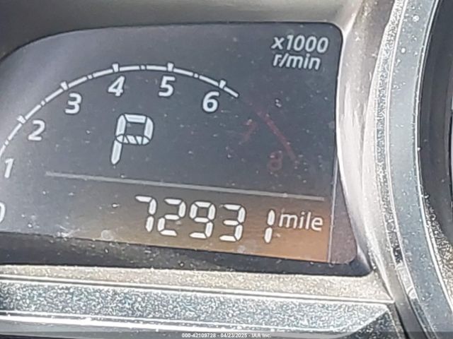 3MYDLBYV9JY318762 Toyota YARIS IA