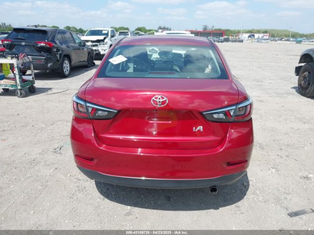 3MYDLBYV9JY318762 Toyota YARIS IA