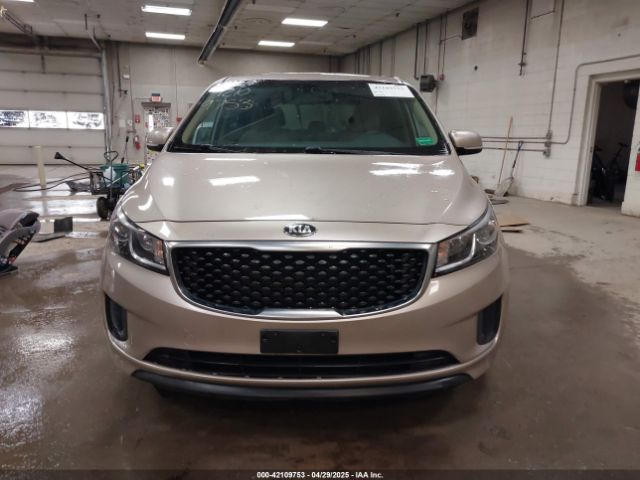 KNDMB5C13G6199954 KIA SEDONA LX