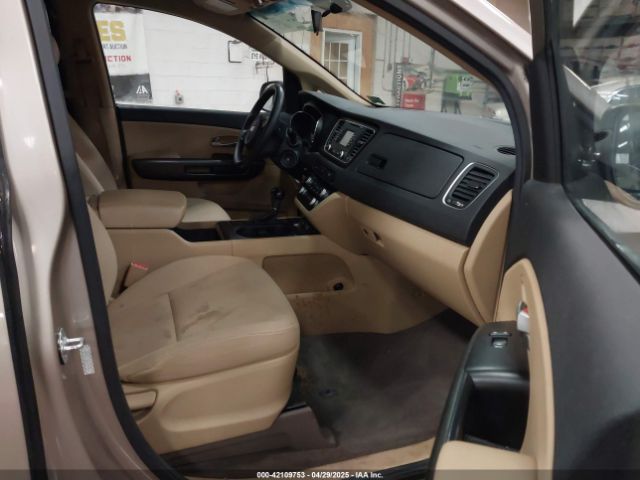 KNDMB5C13G6199954 KIA SEDONA LX