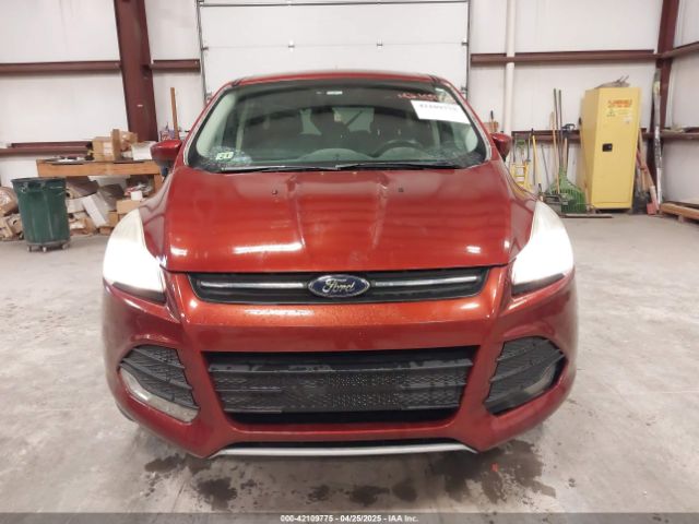 1FMCU9GX6GUC08682 Ford ESCAPE SE