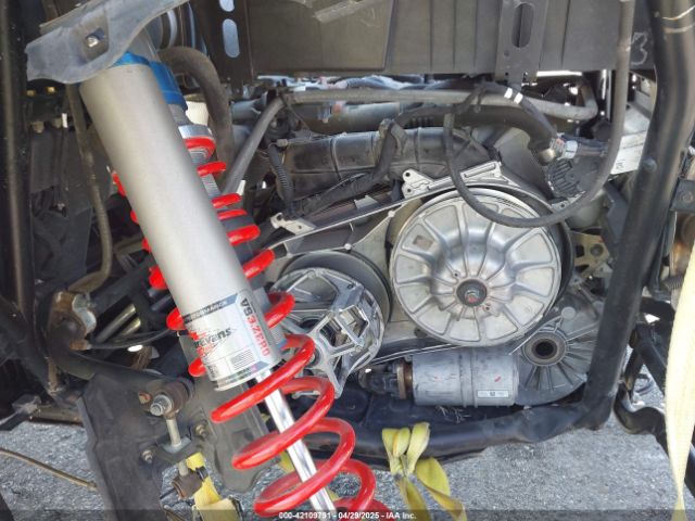 2019 POLARIS RZR 3NSVPE926KF776803 Photo 8