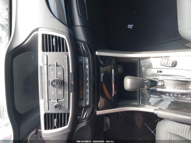 1HGCR2F30GA042142 Honda ACCORD LX