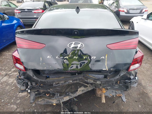 KMHD84LF5KU879097 Hyundai ELANTRA SEL