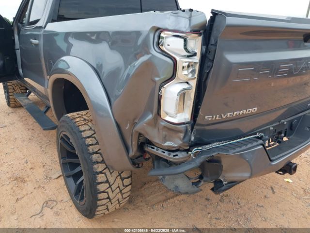 1GCUYEEL1MZ182884 Chevrolet Silverado 1500 4wd  Short Bed Rst
