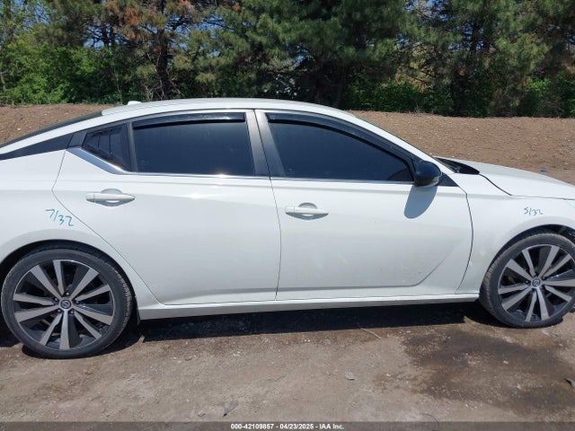 1N4BL4CV5NN385375 Nissan Altima Sr Fwd
