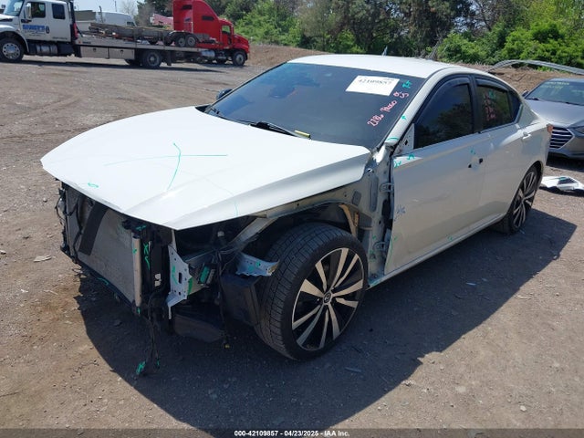 1N4BL4CV5NN385375 Nissan Altima Sr Fwd