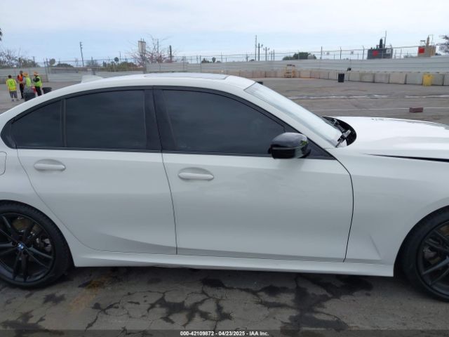 3MW5R1J04M8C06043 BMW 3 Series 330i