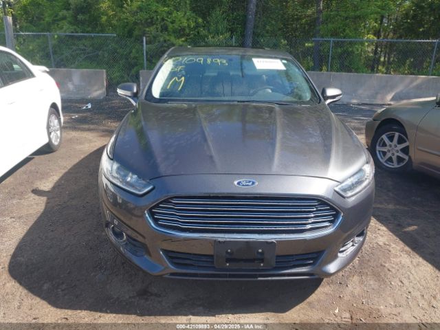 3FA6P0HD2FR261223 Ford FUSION SE