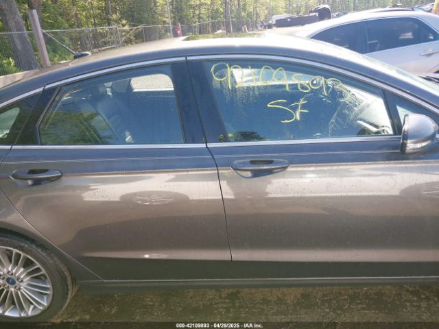 3FA6P0HD2FR261223 Ford FUSION SE