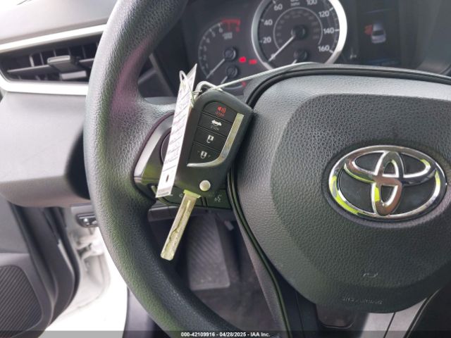 5YFEPMAEXNP306459 Toyota COROLLA LE