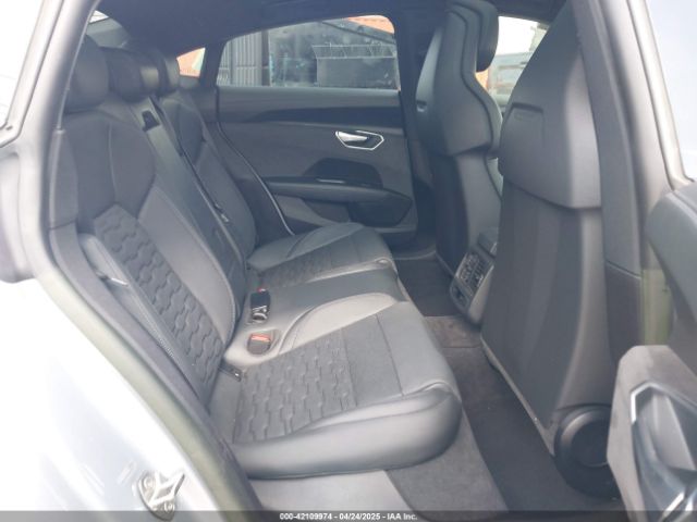 WAUFJBFW0N7008772 Audi E-tron Gt Premium Plus Quattro