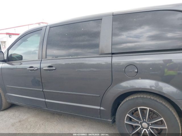 2C4RDGBG2FR542844 Dodge Grand Caravan Se
