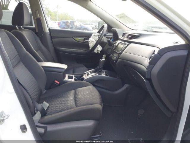 KNMAT2MT0KP527137 Nissan ROGUE SV