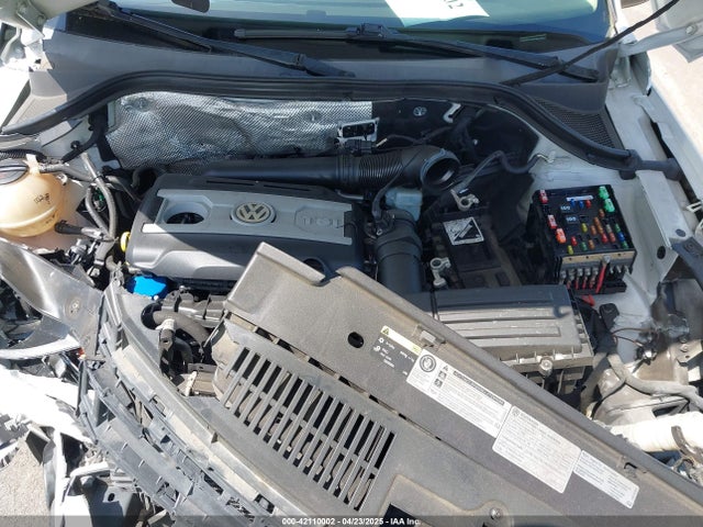 WVGAV3AX9EW512956 Volkswagen 2014