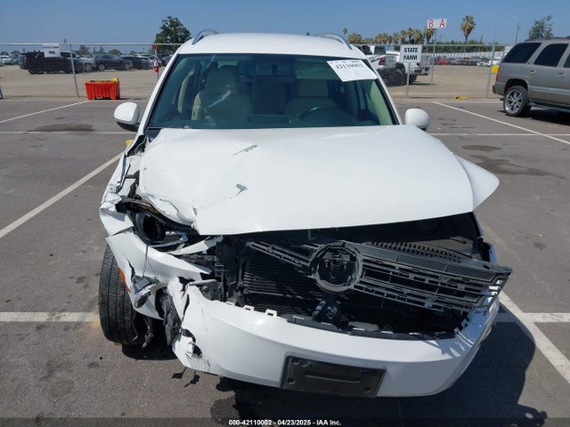 WVGAV3AX9EW512956 Volkswagen 2014
