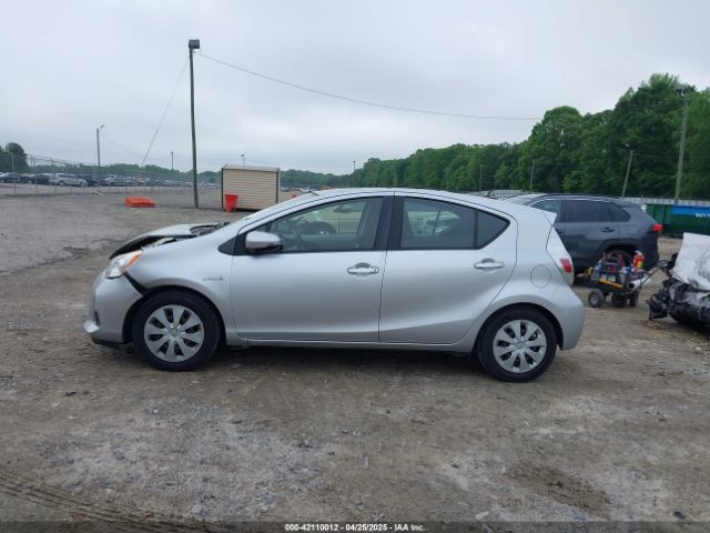 JTDKDTB34E1562443 Toyota Prius C Two