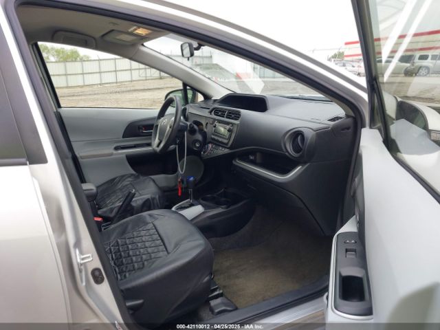 JTDKDTB34E1562443 Toyota Prius C Two