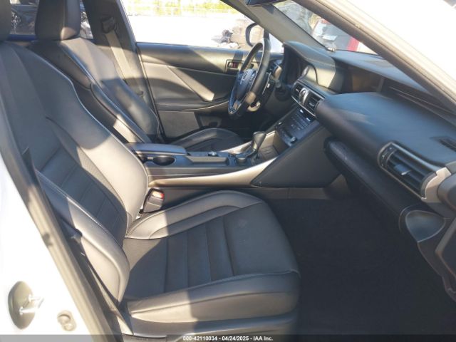 2019 LEXUS IS 300 JTHBA1D21K5093168 Photo 4