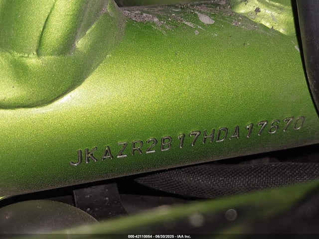 JKAZR2B17HDA17670 Kawasaki Z900