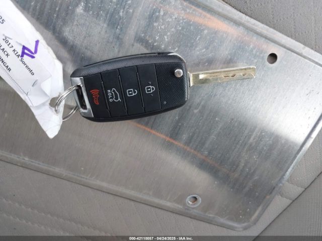 5XYPGDA32HG203519 KIA 2017