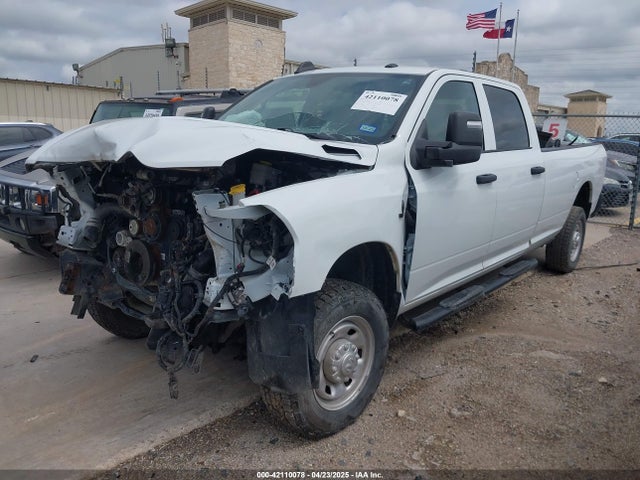 3C6UR5HLXRG139877 RAM 2500 Tradesman  4x4 8' Box