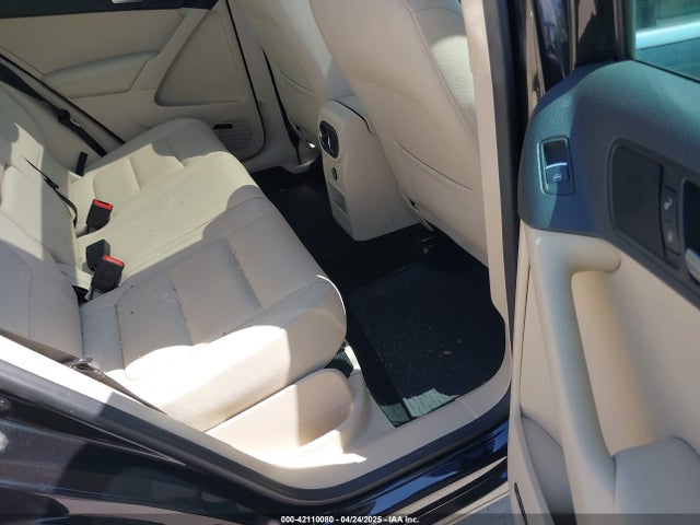 WVGBV3AX9EW564219 Volkswagen Tiguan R-line/s/se/sel