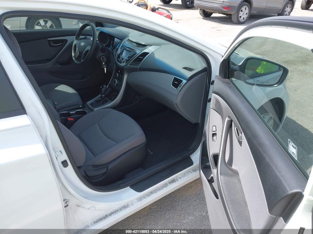 5NPDH4AE7FH629472 Hyundai ELANTRA SE