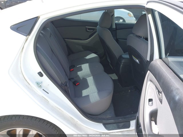 5NPDH4AE7FH629472 Hyundai ELANTRA SE