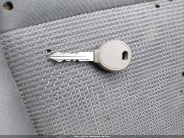 1C4NJPBA8FD419040 Jeep Patriot Sport