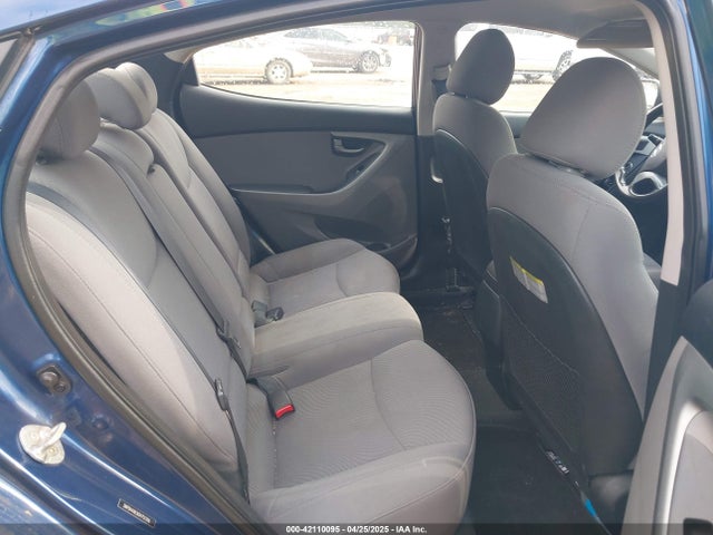 5NPDH4AE9GH751316 Hyundai ELANTRA SE