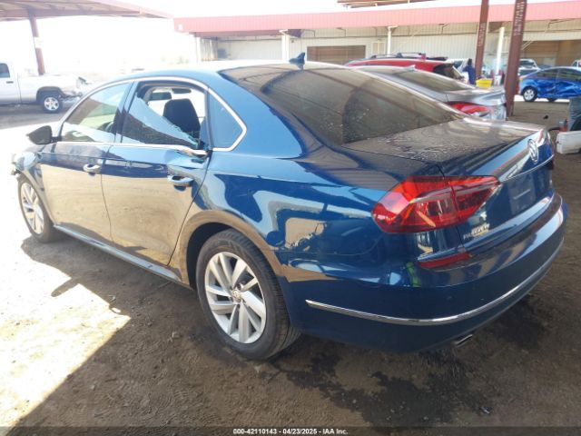 1VWBA7A3XJC042079 Volkswagen Passat 2.0t Se