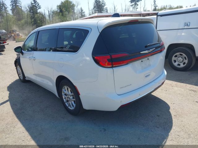 2023 CHRYSLER PACIFICA 2C4RC1BG8PR560119 Photo 2