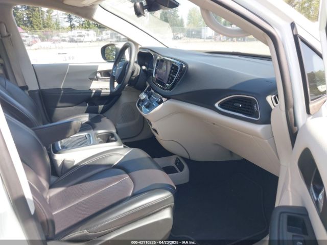 2023 CHRYSLER PACIFICA 2C4RC1BG8PR560119 Photo 4