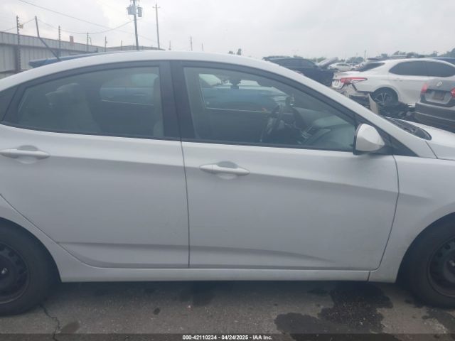 KMHCT4AE6HU360069 Hyundai ACCENT SE