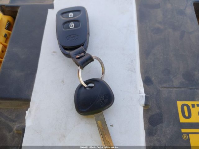 KMHCT4AE6GU054438 Hyundai ACCENT SE